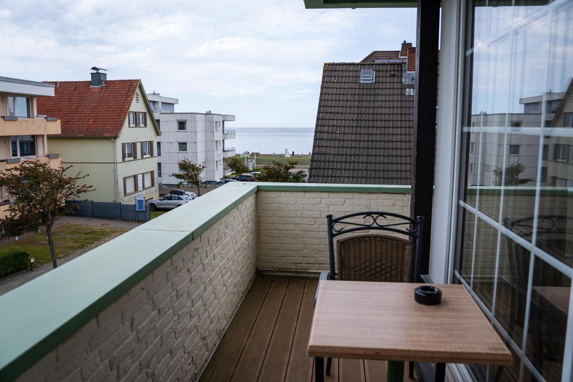 Hotel Appartement Landhaus Stutzi - Hotel Strandperle Куксхавен Екстериор снимка