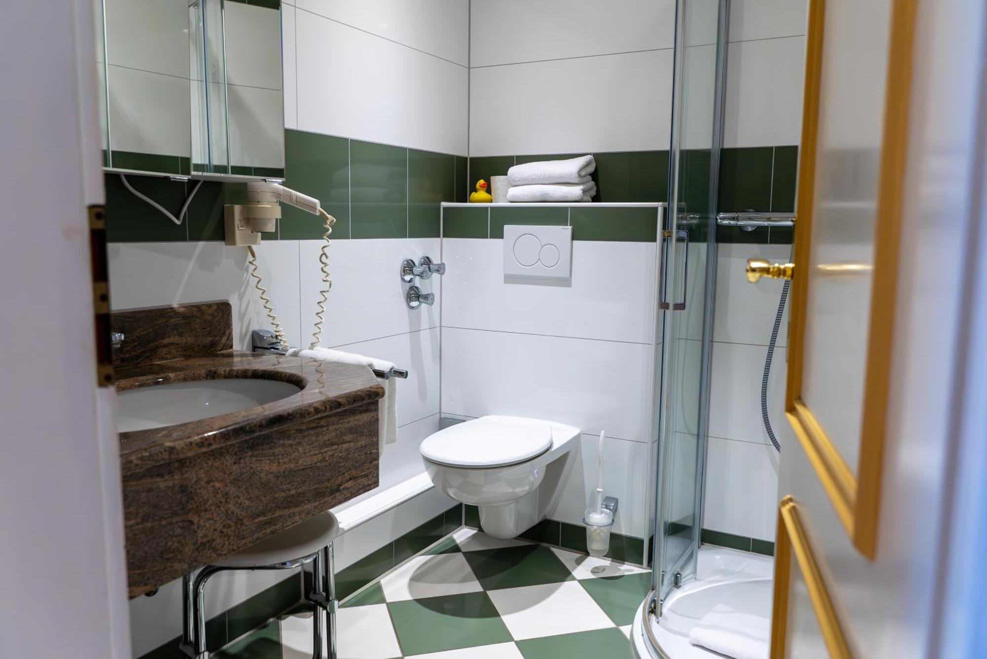 Hotel Appartement Landhaus Stutzi - Hotel Strandperle Куксхавен Екстериор снимка